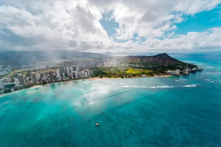 Rainbow Helicopters City by the Sea helicopter tour Oahu.