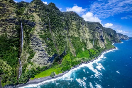 Rainbow Helicopters – Kohala Coast Volcanoes Waterfalls